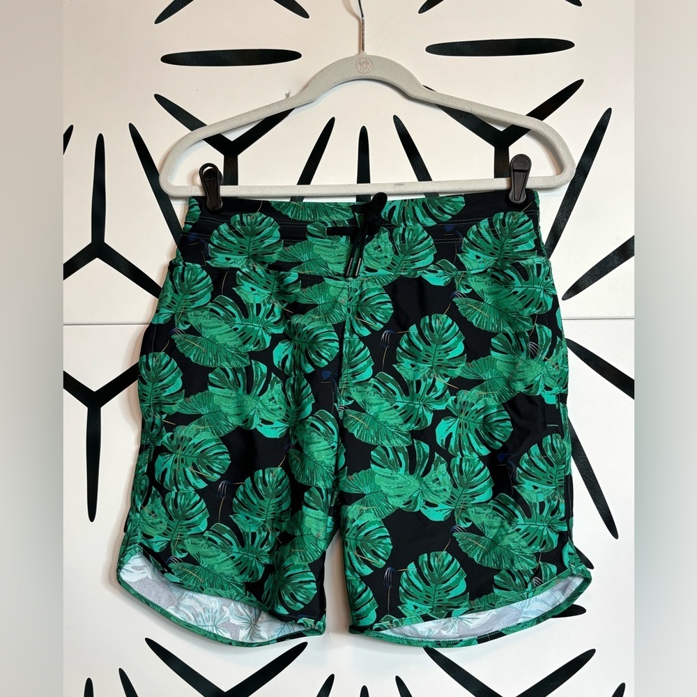G Gradual High Waisted Swim Board Shorts – Leaf Print – Size M – UPF 50+ - Picture 2 of 8